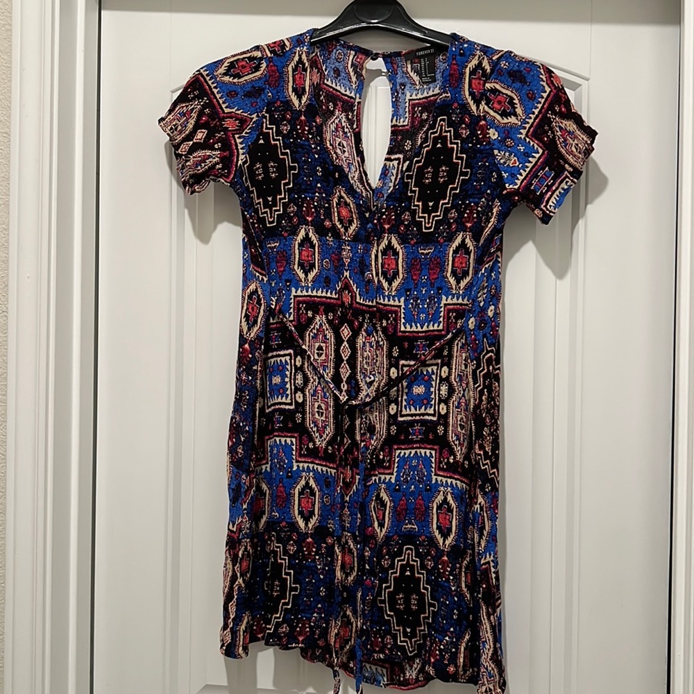 Forever 21 tunic top size small